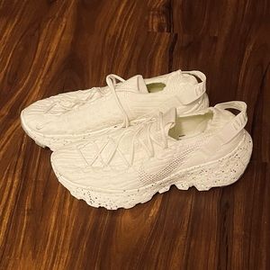 Men’s Nike Space Hippie 04, Size: 9.5, Color: Sail (light cream/off-white)